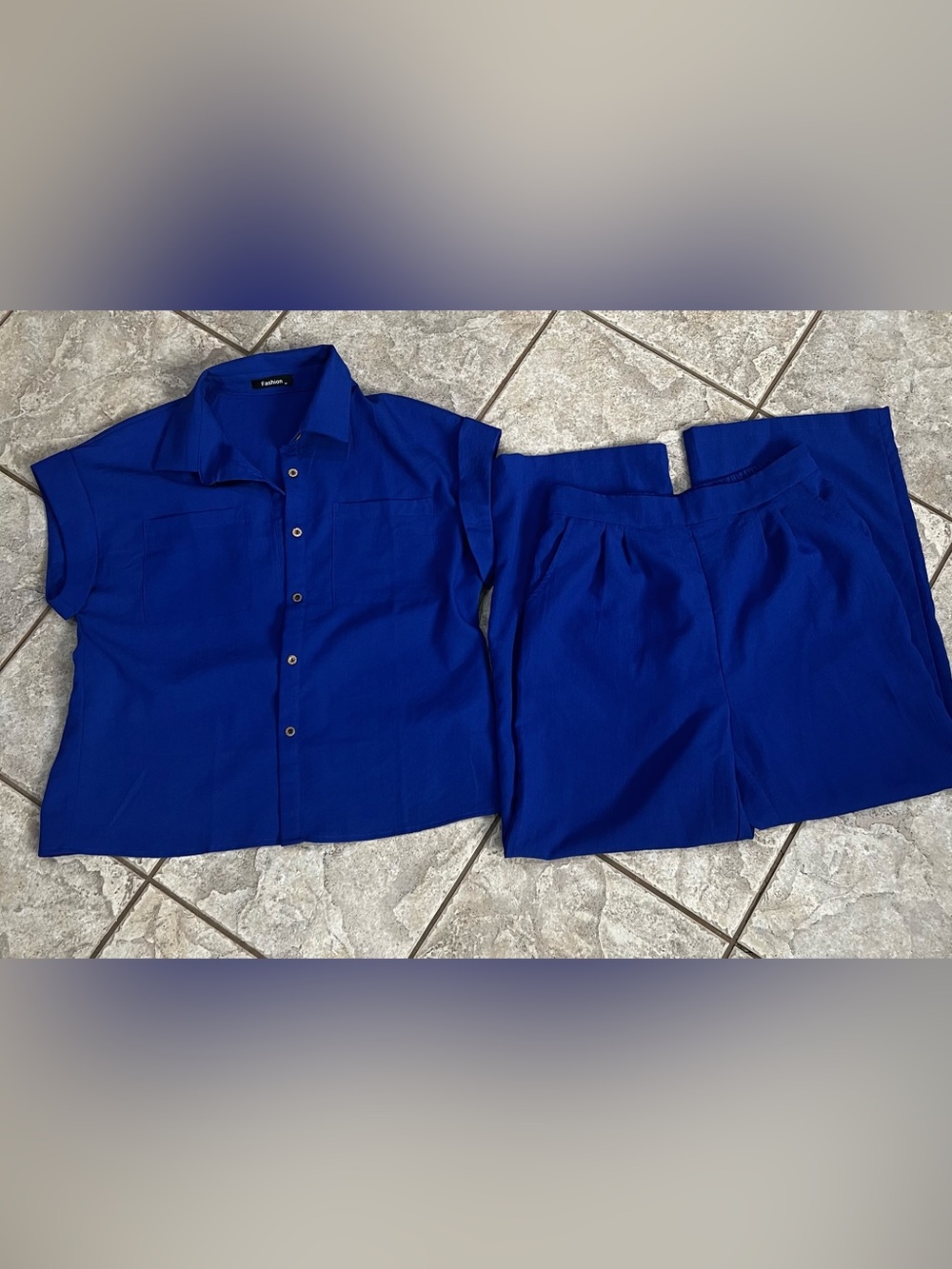 Sleeveless Button-Up Top in Vivid Royal Blue - Size M